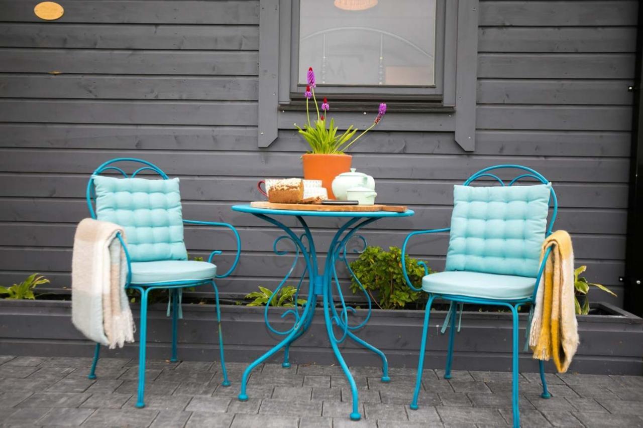 The Paddocks Cabin - Stylish, Cozy & Private Killarney Exterior photo
